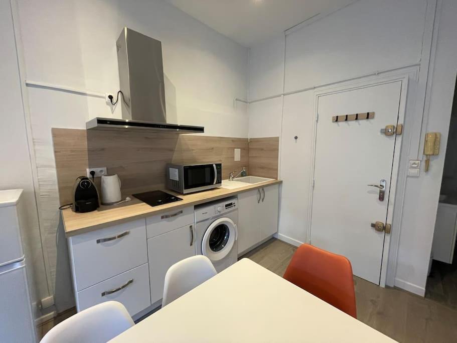 Ferienwohnung Cosy T3 Proche Gare Et Polygone Béziers Exterior foto