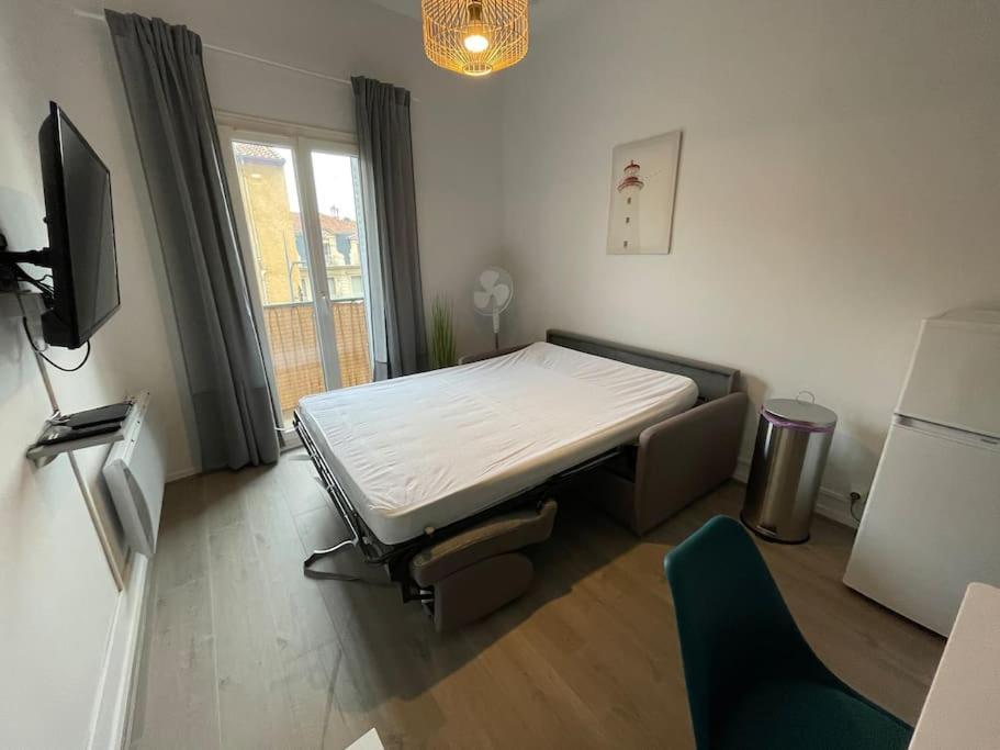 Ferienwohnung Cosy T3 Proche Gare Et Polygone Béziers Exterior foto
